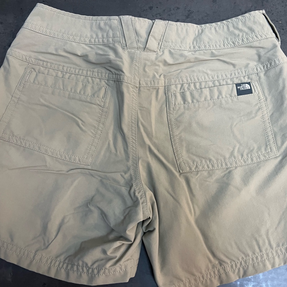 The North Face Women’s  khaki Shorts - Picture 3 of 13